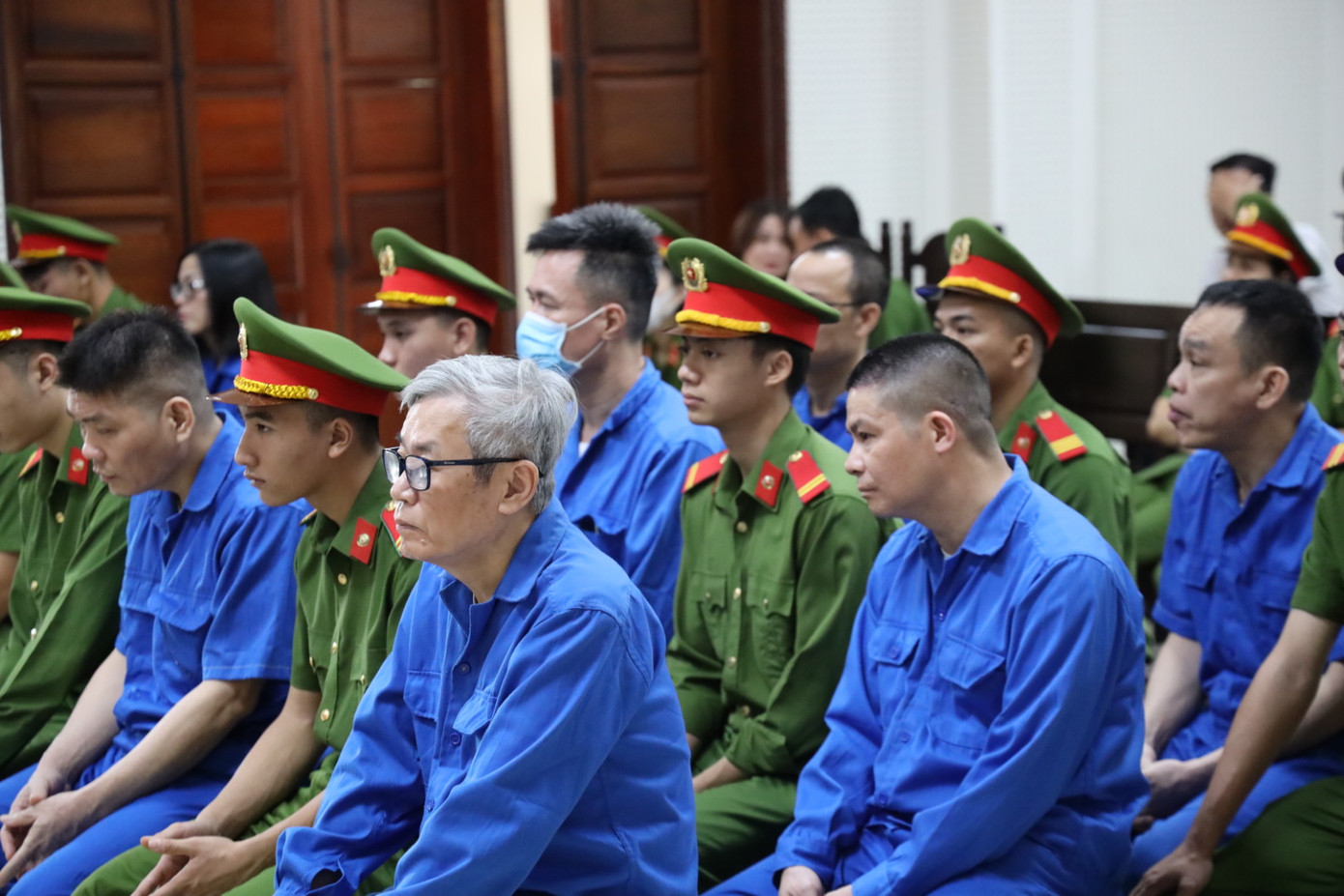 Dự kiến, phiên tòa sẽ diễn ra trong 3 ngày, từ ngày 23 đến ngày 25/10. Dự kiến, phiên tòa sẽ diễn ra trong 3 ngày, từ ngày 23 đến ngày 25/10.