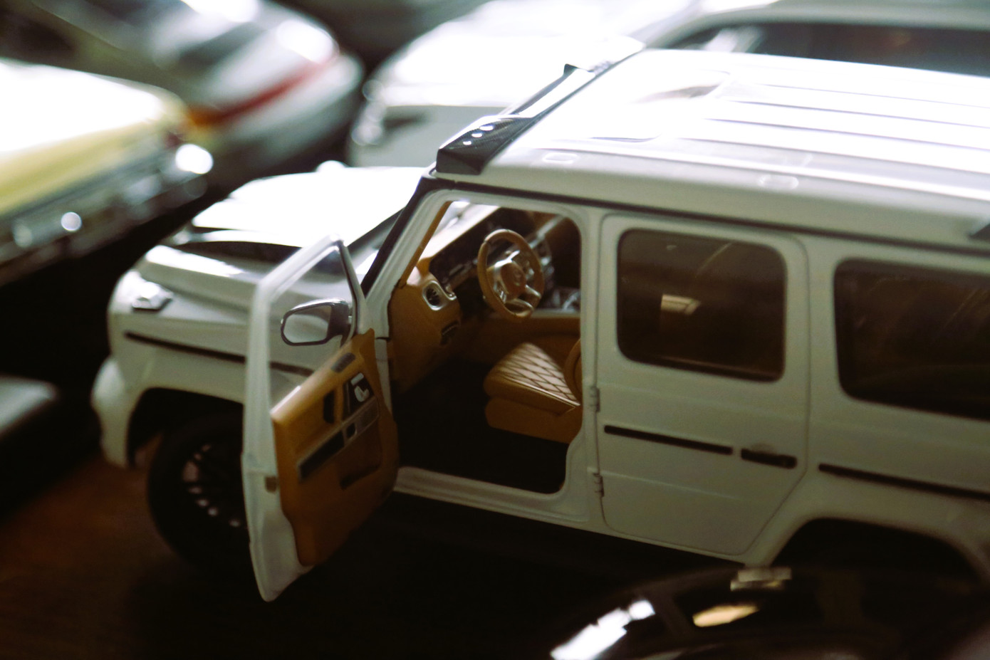 Đa phần các chi tiết trong xe mô hình sẽ được chế tạo giống như xe nguyên bản. Đa phần các chi tiết trong xe mô hình sẽ được chế tạo giống như xe nguyên bản.