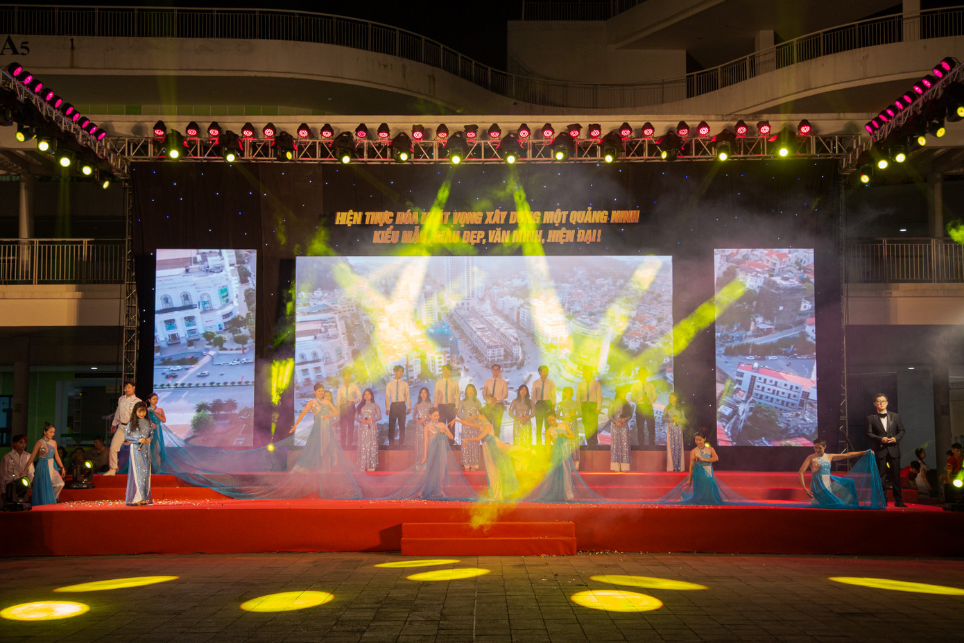 Tuổi trẻ Quảng Ninh sẽ tiếp tục khẳng định vai trò của mình, sẵn sàng xung kích, tình nguyện, đóng góp sức trẻ của mình cho sự nghiệp xây dựng và bảo vệ quê hương đất nước.