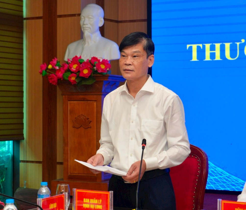 Ông Vũ Kiên Cường - Trưởng ban Quản lý vịnh Hạ Long - phát biểu tại cuộc họp báo.