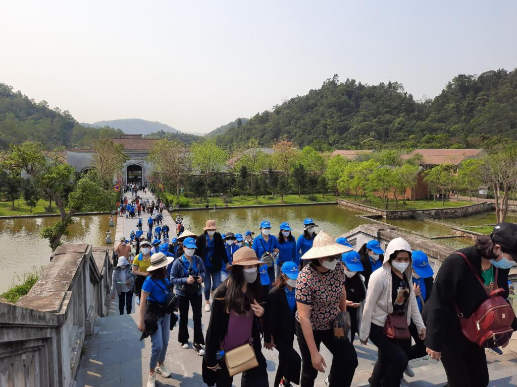 Khu Di tích Danh thắng Yên Tử đón trên 13 nghìn lượt khách dịp nghỉ lễ.