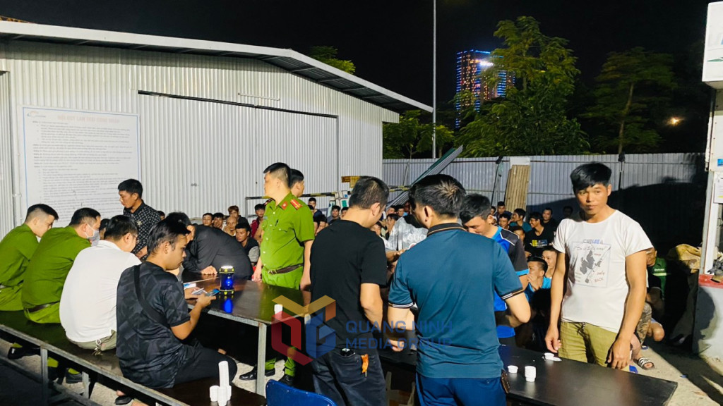 Phát hiện 5/170 công nhân dương tính với ma túy qua xét nghiệm nhanh. Ảnh QMG.