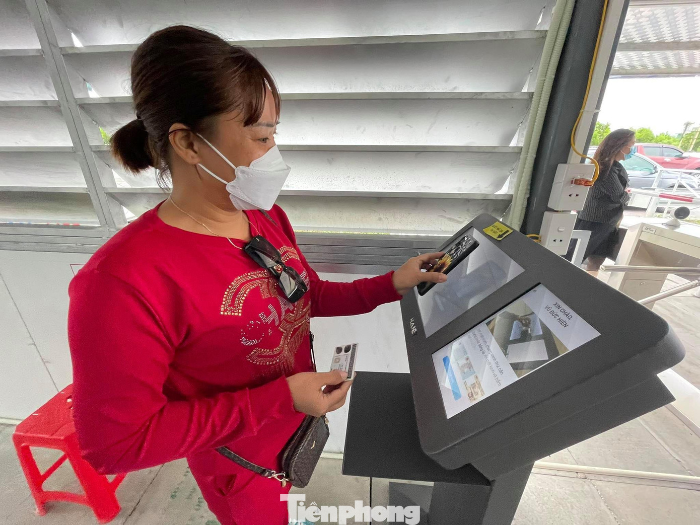 Khai báo tự động tiết kiệm thời gian, chính xác và an toàn. Khai báo tự động tiết kiệm thời gian, chính xác và an toàn.