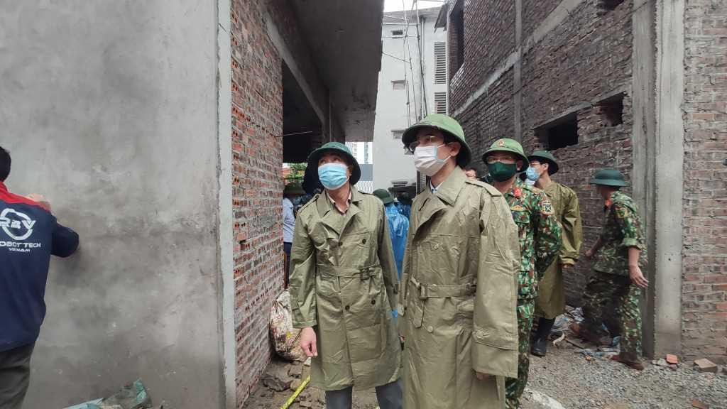 Phó Chủ tịch UBND tỉnh Quảng Ninh có mặt tại hiện trường trực tiếp chỉ đạo tìm kiếm cứu nạn