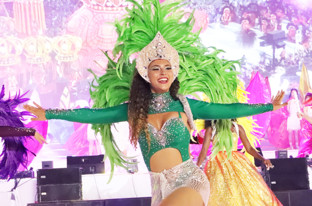 Carnaval Hạ Long đã đưa người xem chạm đến nhiều cung bậc cảm xúc.