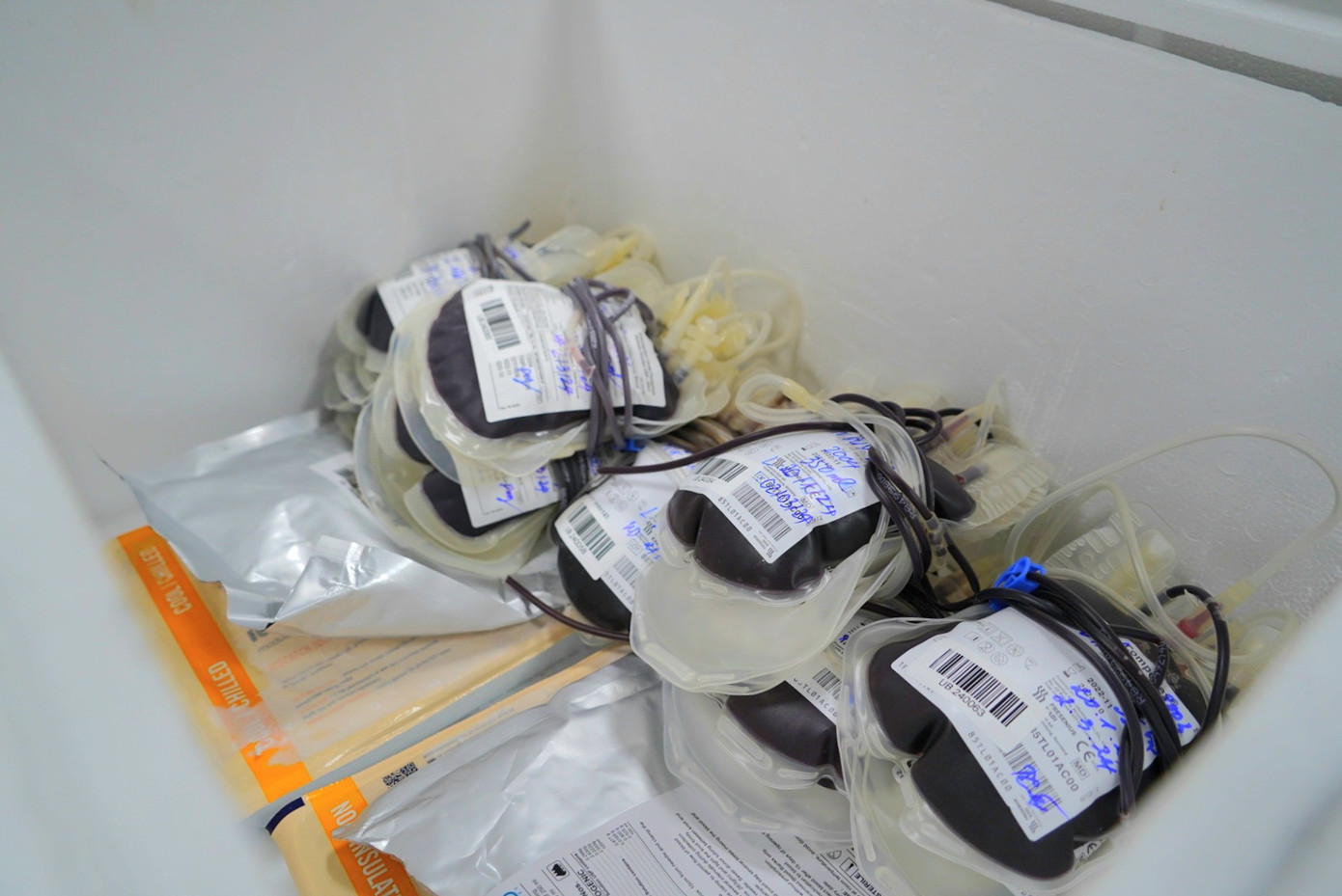 Chương trình Chủ Nhật Đỏ lần thứ XVI tại Quảng Ninh dự kiến diễn ra đến hết tháng 3 tại các địa phương như Quảng Yên, Hạ Long, Cẩm Phả, Móng Cái, Hải Hà...