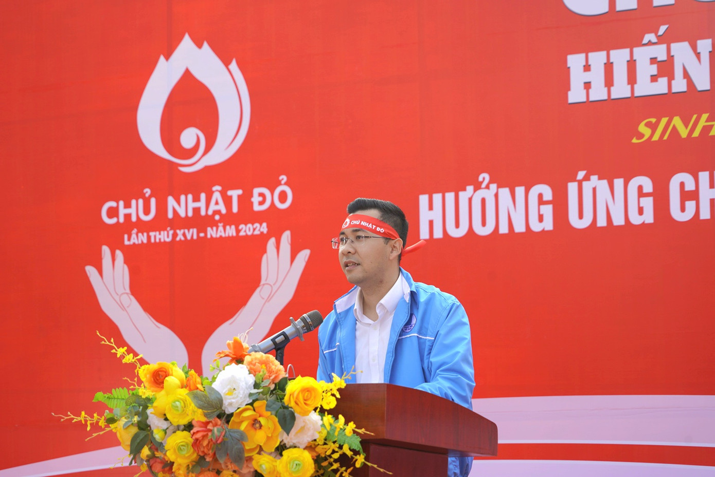 Anh Nguyễn Thế Minh - Phó Bí thư Tỉnh Đoàn Quảng Ninh cho biết: &quot;Hiến máu cứu người là nghĩa cử cao đẹp của tuổi trẻ và đây cũng là hành động thiết thực để hỗ trợ cộng đồng xứng đáng với tinh thần xung kích, đi đầu của thanh niên. Tôi động viên, khích lệ các bạn lan tỏa, nhân rộng nghĩa cử cao đẹp này ra toàn xã hội&quot;.