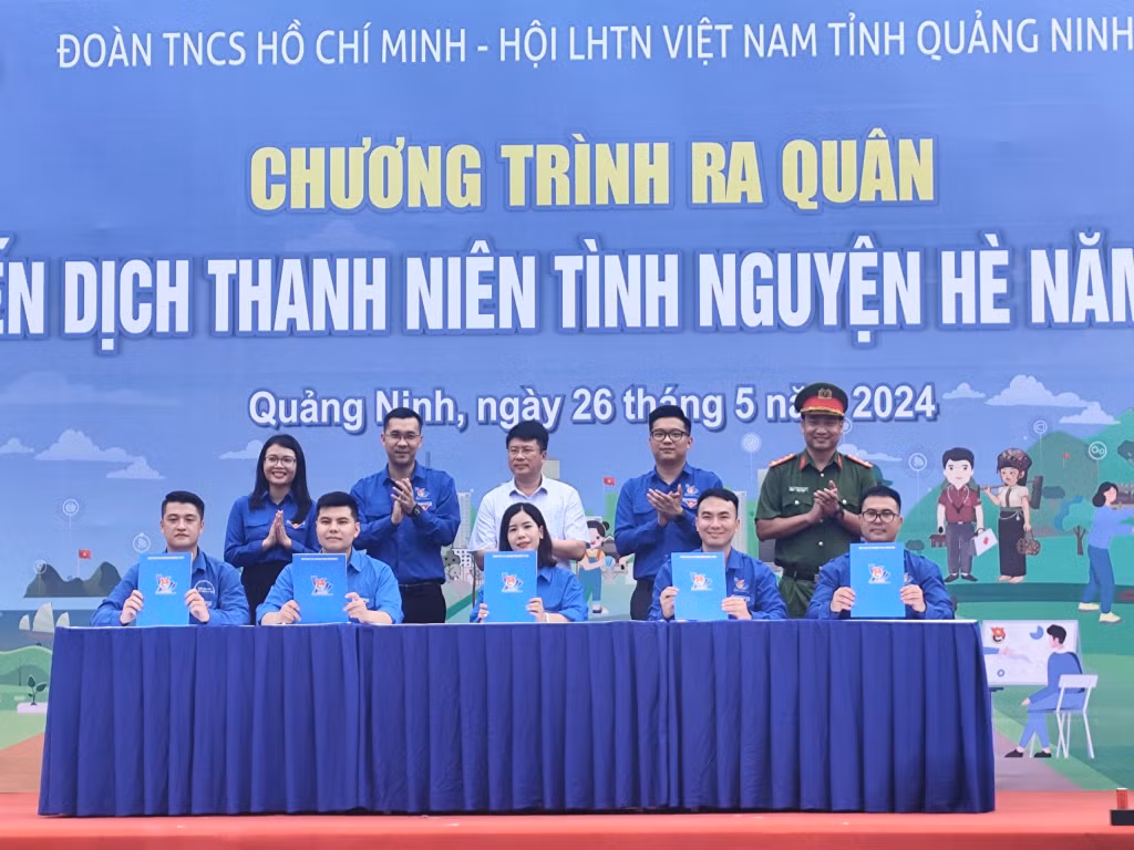 Lễ ký cam kết thực hiện mô hình "Chi đoàn không có đoàn viên vi phạm pháp luật về ma túy và tệ nạn xã hội"