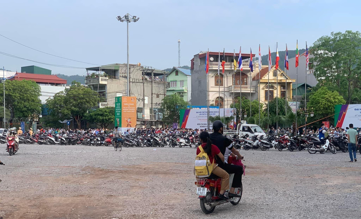 Hy vọng với sự cổ vũ nồng nhiệt từ khán giả, các cô gái kim cương của Việt Nam sẽ giành chiến thắng để tiến vào chung kết. Hy vọng với sự cổ vũ nồng nhiệt từ khán giả, các cô gái kim cương của Việt Nam sẽ giành chiến thắng để tiến vào chung kết.