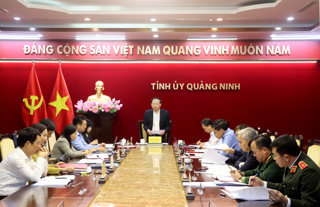 Ban Thường vụ Tỉnh ủy Quảng Ninh họp cho ý kiến về việc bố trí công tác đối với cán bộ sau khi bị kỷ luật.