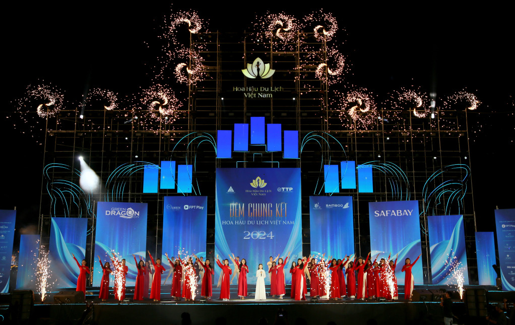 Đêm chung kết Hoa hậu Du lịch Việt Nam 2024 diễn ra tại Quảng Ninh. Đêm chung kết Hoa hậu Du lịch Việt Nam 2024 diễn ra tại Quảng Ninh.