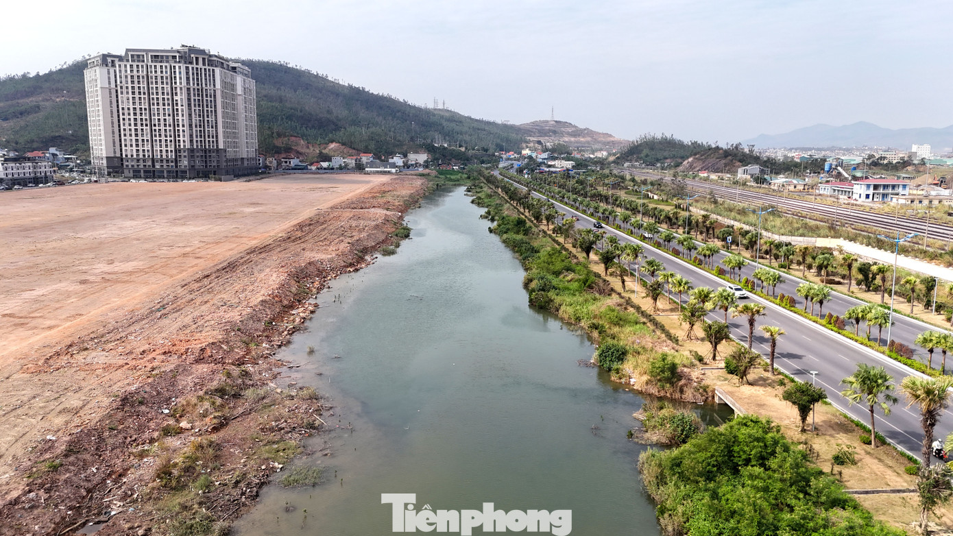 Khu vực cảnh quan xung quanh dự án sẽ được cải tạo để hài hòa giữa phát triển kinh tế và không gian xanh.