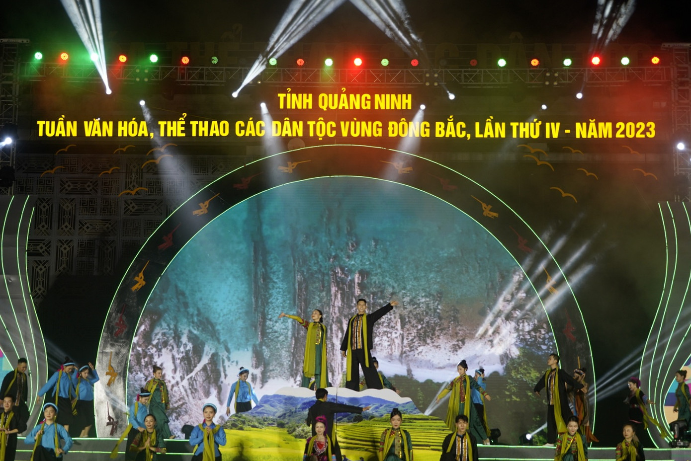 Là cầu nối tinh thần của các dân tộc trong vùng Đông Bắc cũng như cả nước. Là cầu nối tinh thần của các dân tộc trong vùng Đông Bắc cũng như cả nước.