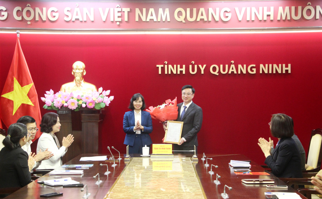 Anh Hoàng Văn Hải - Bí thư Tỉnh Đoàn - giữ chức vụ Phó trưởng Ban Tuyên giáo Tỉnh ủy. Anh Hoàng Văn Hải - Bí thư Tỉnh Đoàn - giữ chức vụ Phó trưởng Ban Tuyên giáo Tỉnh ủy.