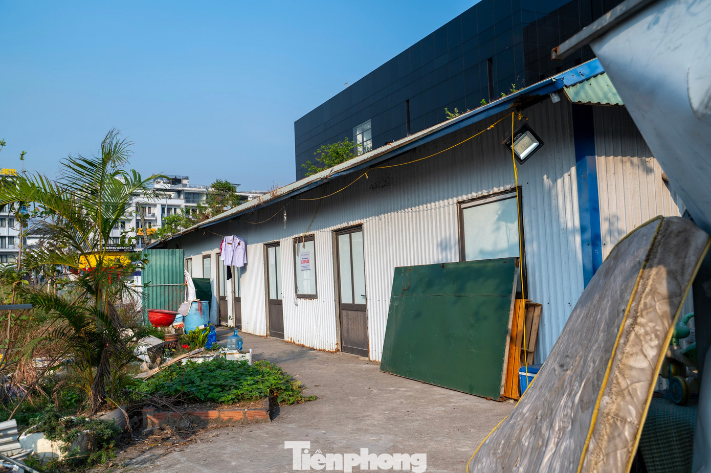 Sau đó, hai khu đất thực hiện dự án trở thành điểm tập kết rác thải và điểm đốt rác. Dấu tích duy nhất còn lại là hai dãy nhà ban điều hành dự án.