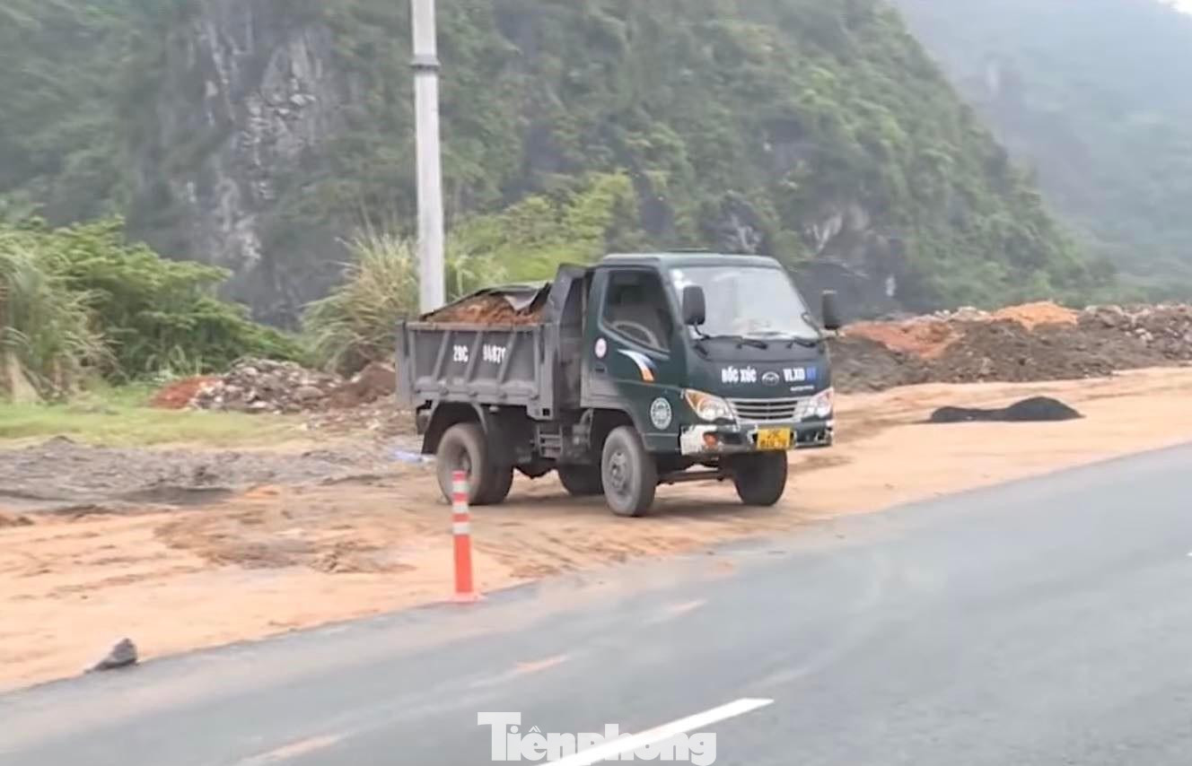 Ngày 10/8/2020, UBND tỉnh Quảng Ninh phê duyệt điều chỉnh toàn bộ tuyến từ 4 lên 6 làn xe, nâng tổng mức đầu tư điều chỉnh là 2.290 tỷ đồng.
