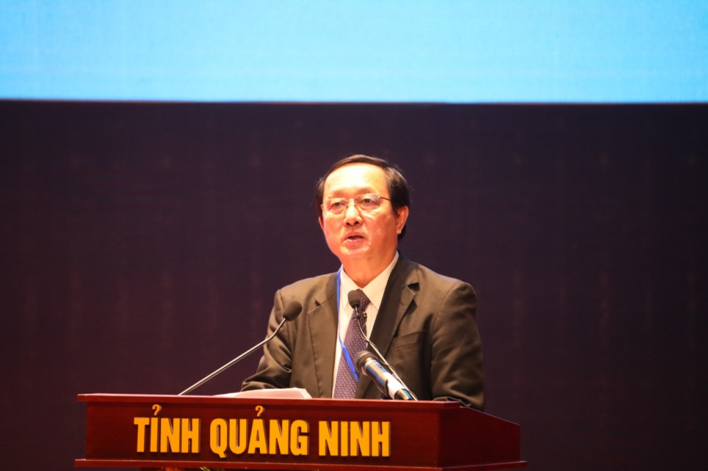 Ông Huỳnh Thành Đạt, Bộ trưởng Bộ Khoa học và Công nghệ: “Bảo đảm chi cho KHCN và quan tâm đến việc thành lập các trung tâm đổi mới sáng tạo”. Ông Huỳnh Thành Đạt, Bộ trưởng Bộ Khoa học và Công nghệ: “Bảo đảm chi cho KHCN và quan tâm đến việc thành lập các trung tâm đổi mới sáng tạo”.