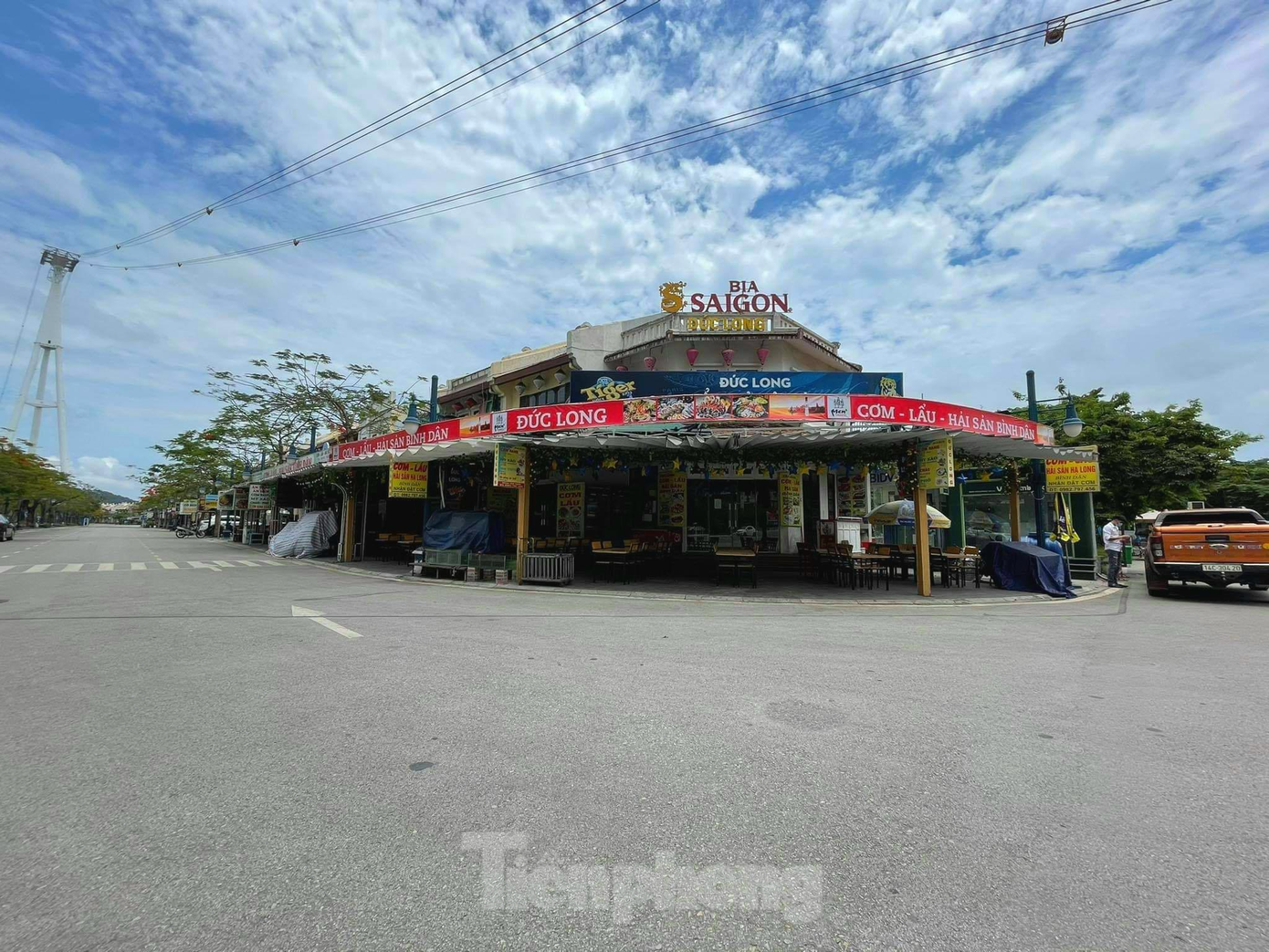 F0 tăng cao, Hạ Long lại cho đóng cửa karaoke, vũ trường.