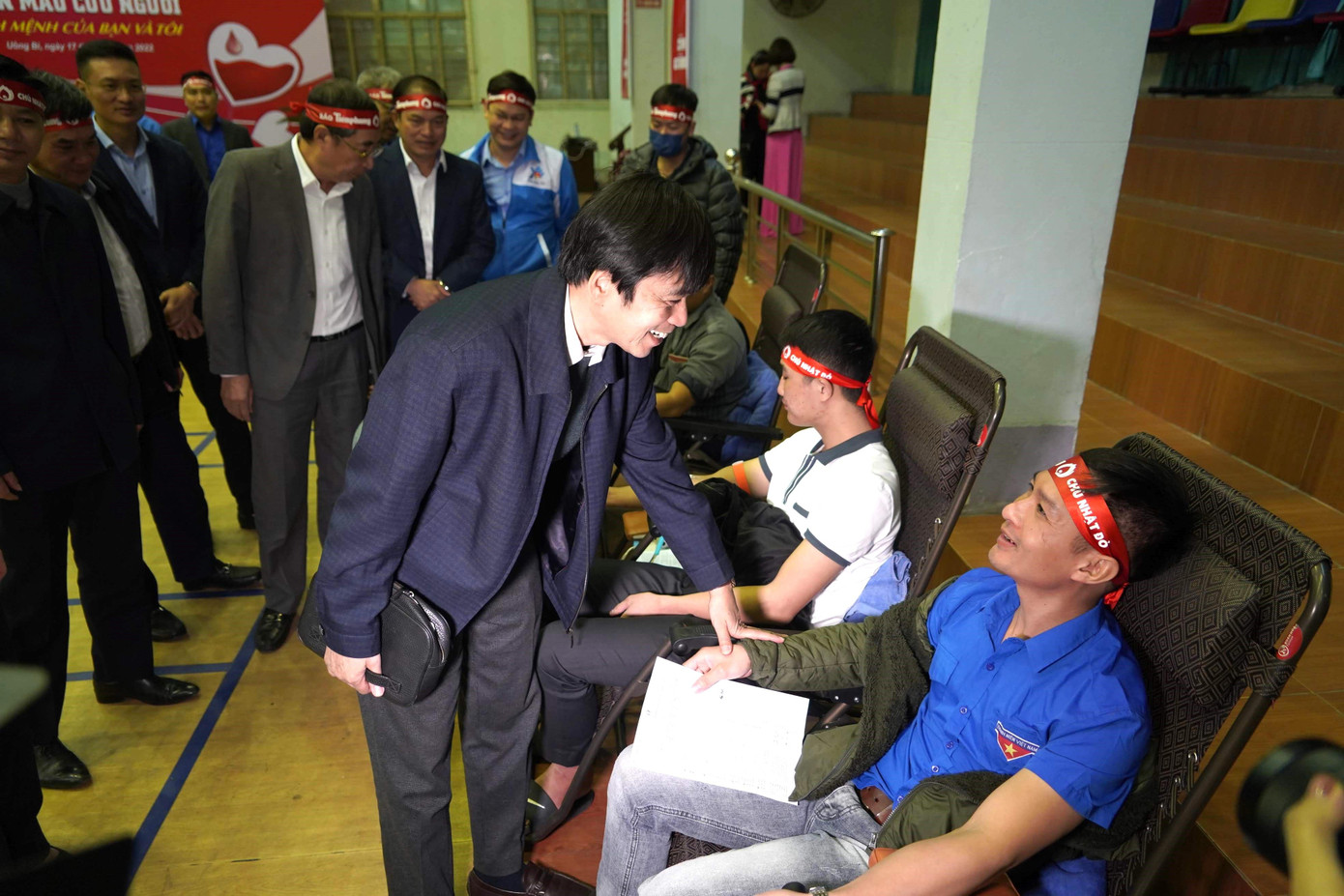 Chương trình Chủ nhật Đỏ tại Quảng Ninh dự kiến diễn ra đến hết tháng 12/2022 tại một số địa phương trên toàn tỉnh. Dự kiến sẽ thu về khoảng hơn 1.000 đơn vị máu để các cơ sở y tế có nguồn máu dự trữ trong dịp Tết Nguyên đán 2023.