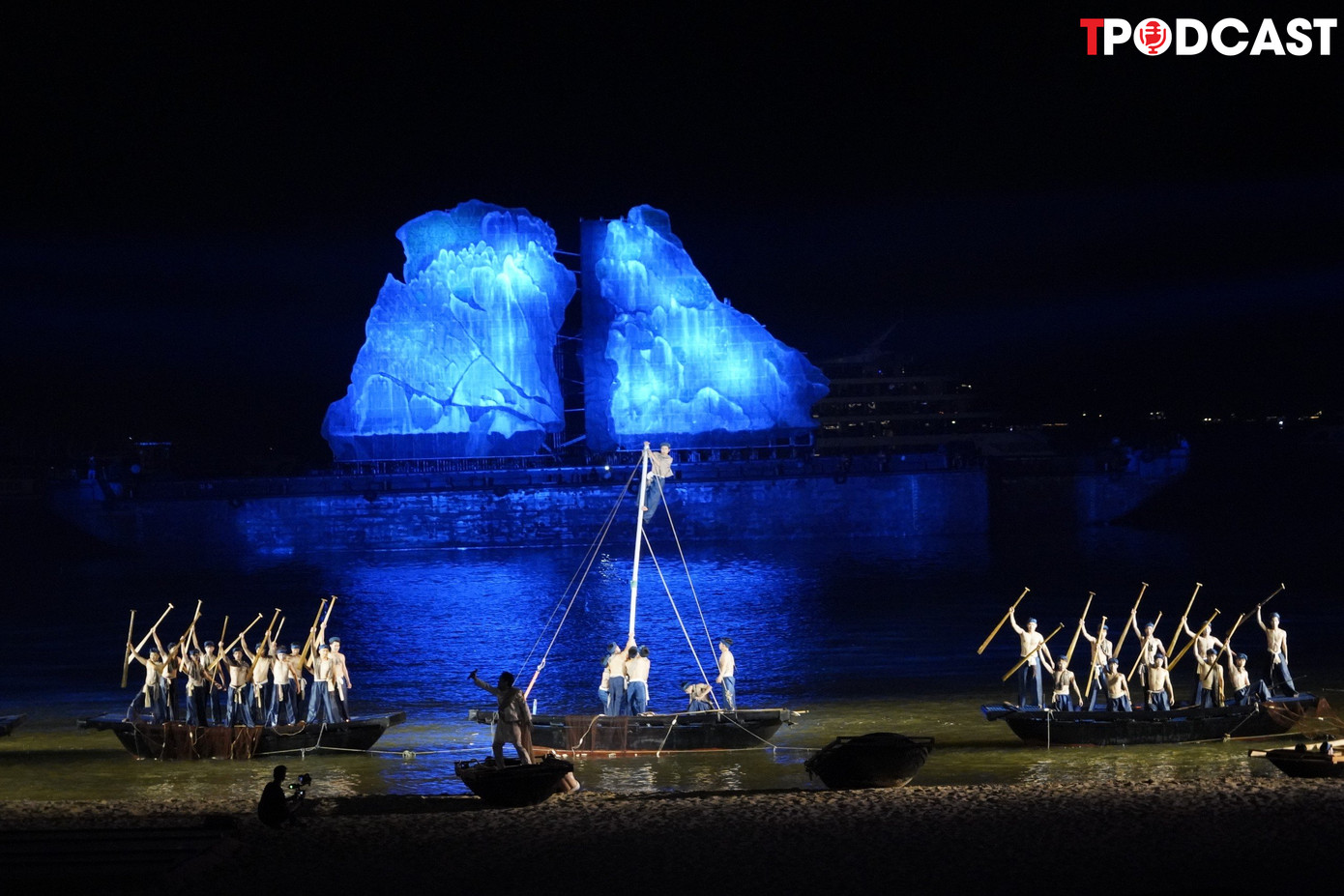 Một huyền sử Hạ Long hiện lên chân thật và sống động.