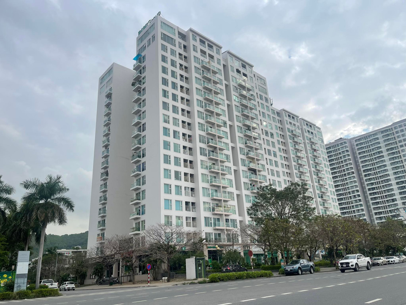 Tòa chung cư nơi xảy ra vụ việc.