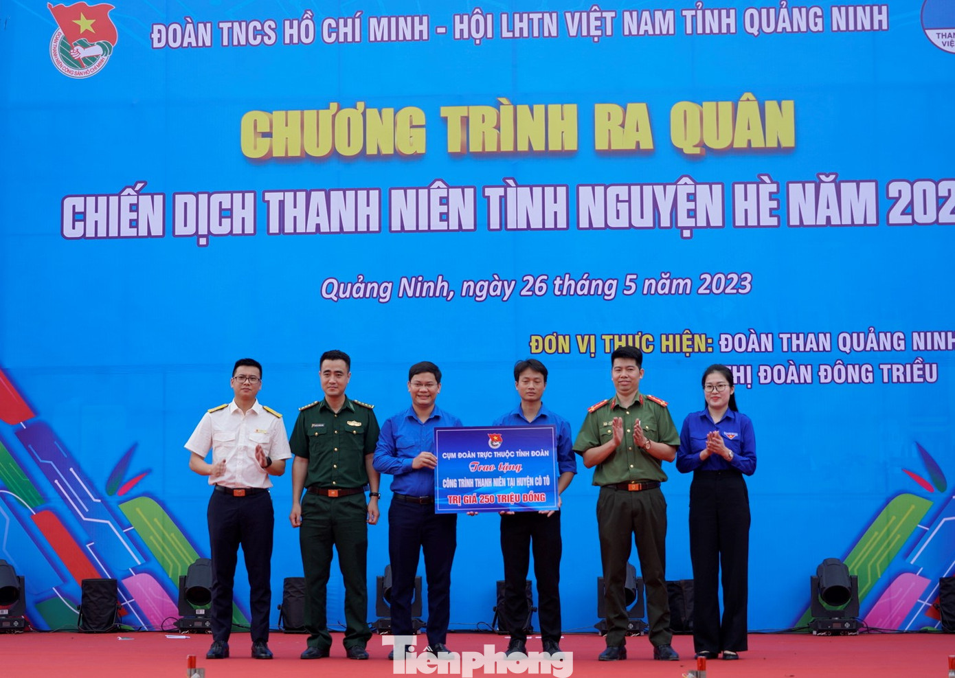 Tỉnh Đoàn Quảng Ninh đã kêu gọi hỗ trợ nguồn lực xây dựng công trình thanh niên tại huyện Cô Tô với tổng kinh phí dự kiến 250 triệu đồng. Tỉnh Đoàn Quảng Ninh đã kêu gọi hỗ trợ nguồn lực xây dựng công trình thanh niên tại huyện Cô Tô với tổng kinh phí dự kiến 250 triệu đồng.