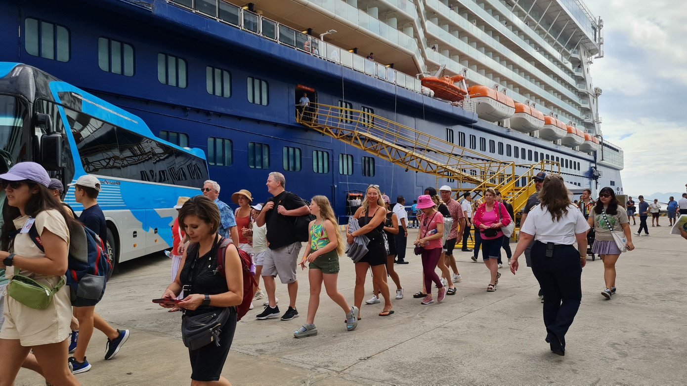 Với nhiều thương hiệu tàu biển lớn và nổi tiếng thế giới như Celebrity Solstice, Mein Schiff 6 và 5, Noordam, MSC Splendida, Westerdam… Với nhiều thương hiệu tàu biển lớn và nổi tiếng thế giới như Celebrity Solstice, Mein Schiff 6 và 5, Noordam, MSC Splendida, Westerdam…