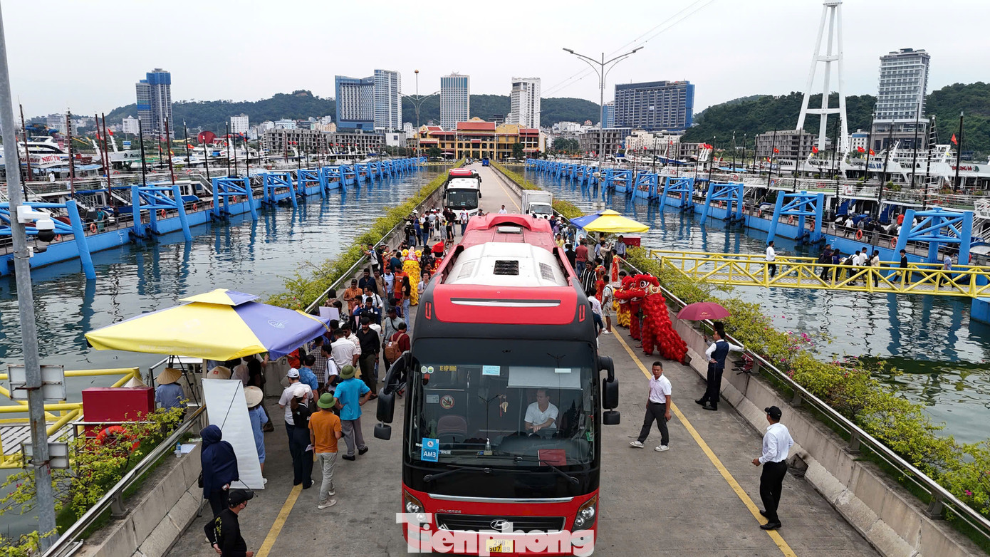 Đặc biệt, khách yêu cầu món ăn được chế biến từ các loại rau củ quả là loại không mọc dưới mặt đất.