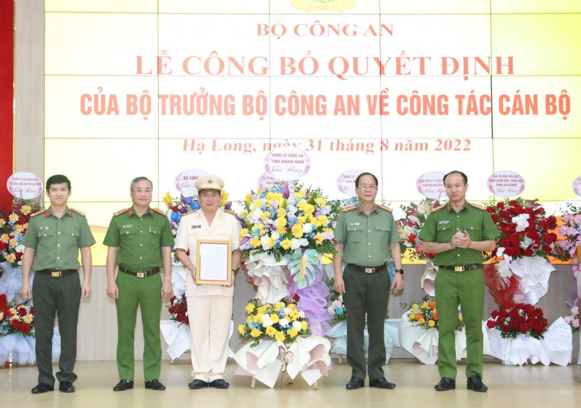Đại tá Đinh Văn Nơi chính thức nhậm chức Giám đốc Công an tỉnh Quảng Ninh.