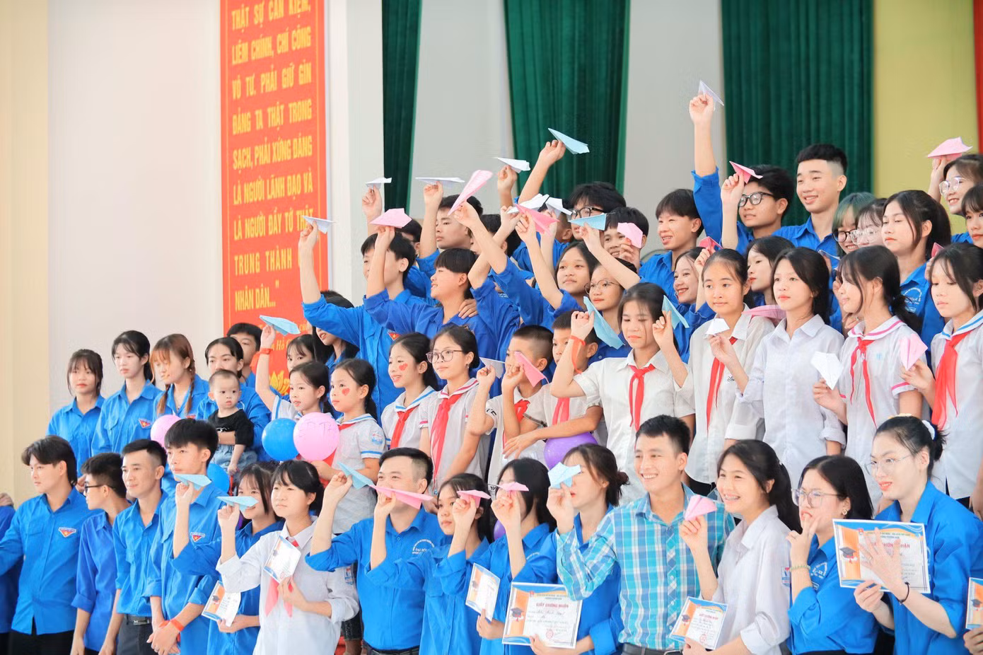 Ấn tượng nhất trong mùa hè của tuổi trẻ Quảng Ninh là hoạt động chung tay xây dựng nông thôn mới tại H.Bình Liêu.