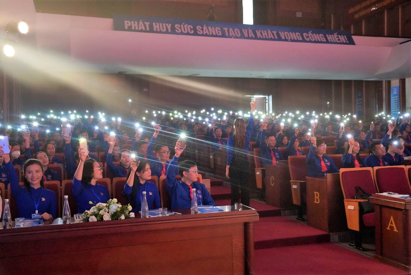 Diễn đàn 2: “Phát huy vai trò của tổ chức Đoàn trong công tác bảo vệ, chăm sóc, giáo dục thiếu niên nhi đồng”; tham gia góp ý vào dự thảo Báo cáo chính trị Đại hội Đoàn toàn quốc lần thứ XII và dự thảo Báo cáo sửa đổi Điều lệ Đoàn.