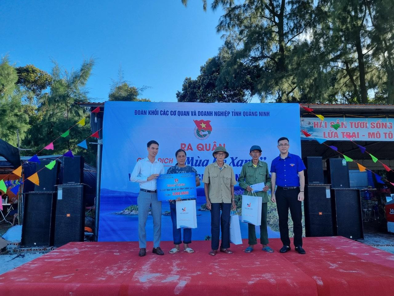 Đáng chú ý, trong 3 tháng diễn ra chiến dịch Mùa hè xanh, tuổi trẻ Quảng Ninh tổ chức hơn 1.000 hoạt động, có sự tham gia của hơn 5.325 lượt đoàn viên, thanh niên; tổng trị giá các công trình hơn 1,5 tỉ đồng, trong đó có dọn dẹp, phát quang đường làng, ngõ xóm, vệ sinh kênh mương nội đồng.