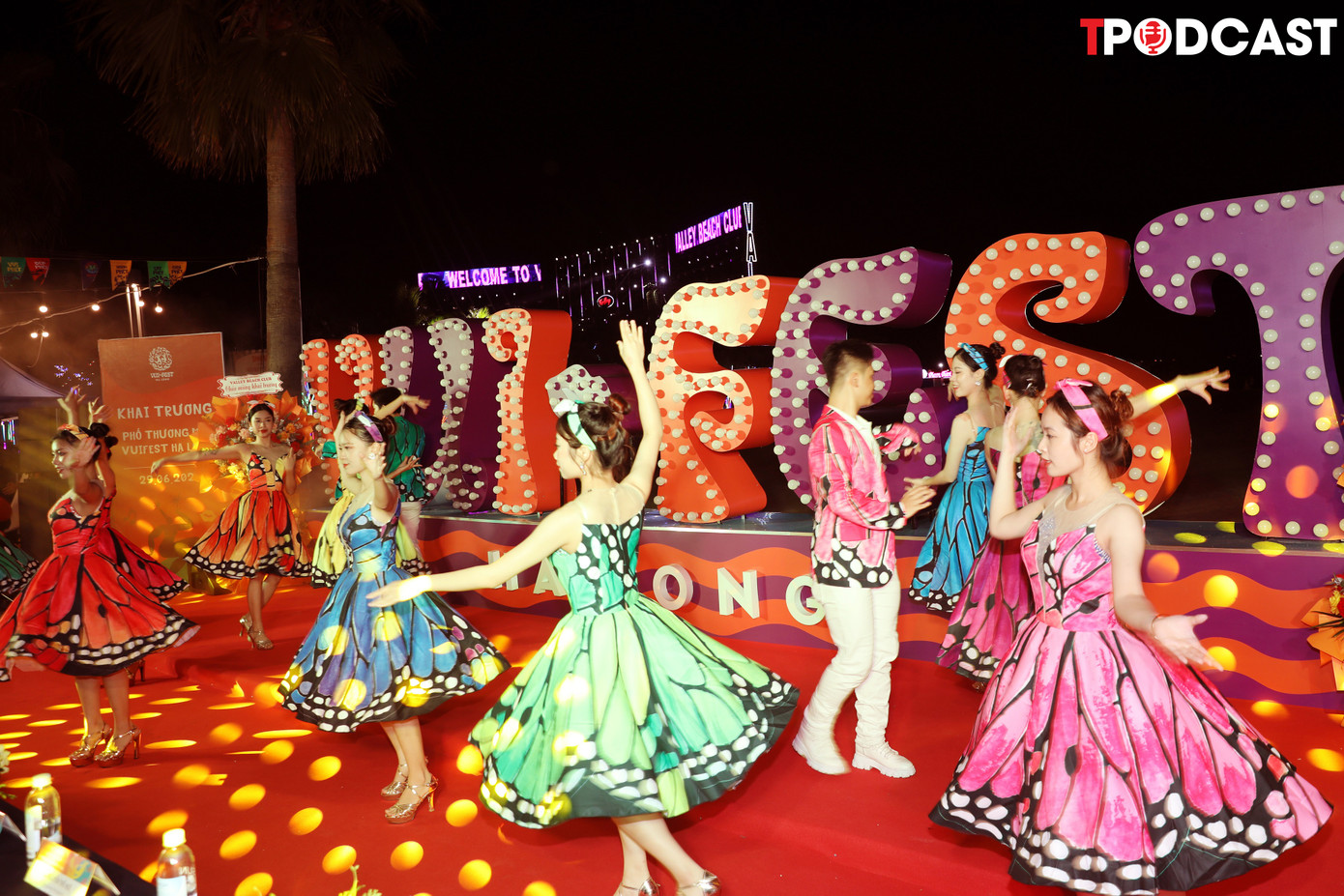 Với sự đầu tư bài bản và quy mô, VuiFest Hạ Long hứa hẹn trở thành tiền đề cho những bước phát triển đột phá trong tương lai, từng bước đưa Hạ Long trở thành một điểm đến sôi động và hấp dẫn cả ngày lẫn đêm.