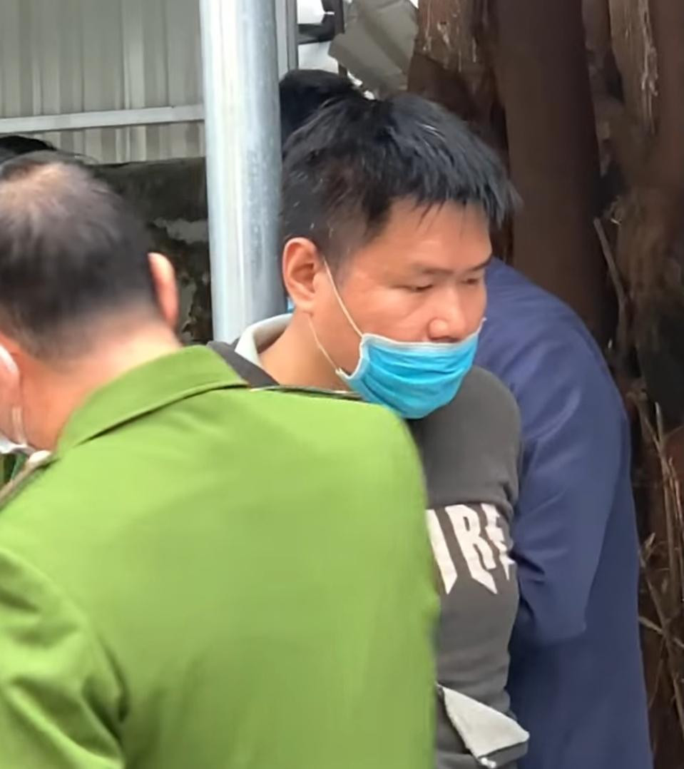 Đối tượng tên Trần Quang Minh, sinh năm 1986, quê ở quận Gò Vấp, TP. Hồ Chí Minh. Đối tượng tên Trần Quang Minh, sinh năm 1986, quê ở quận Gò Vấp, TP. Hồ Chí Minh.