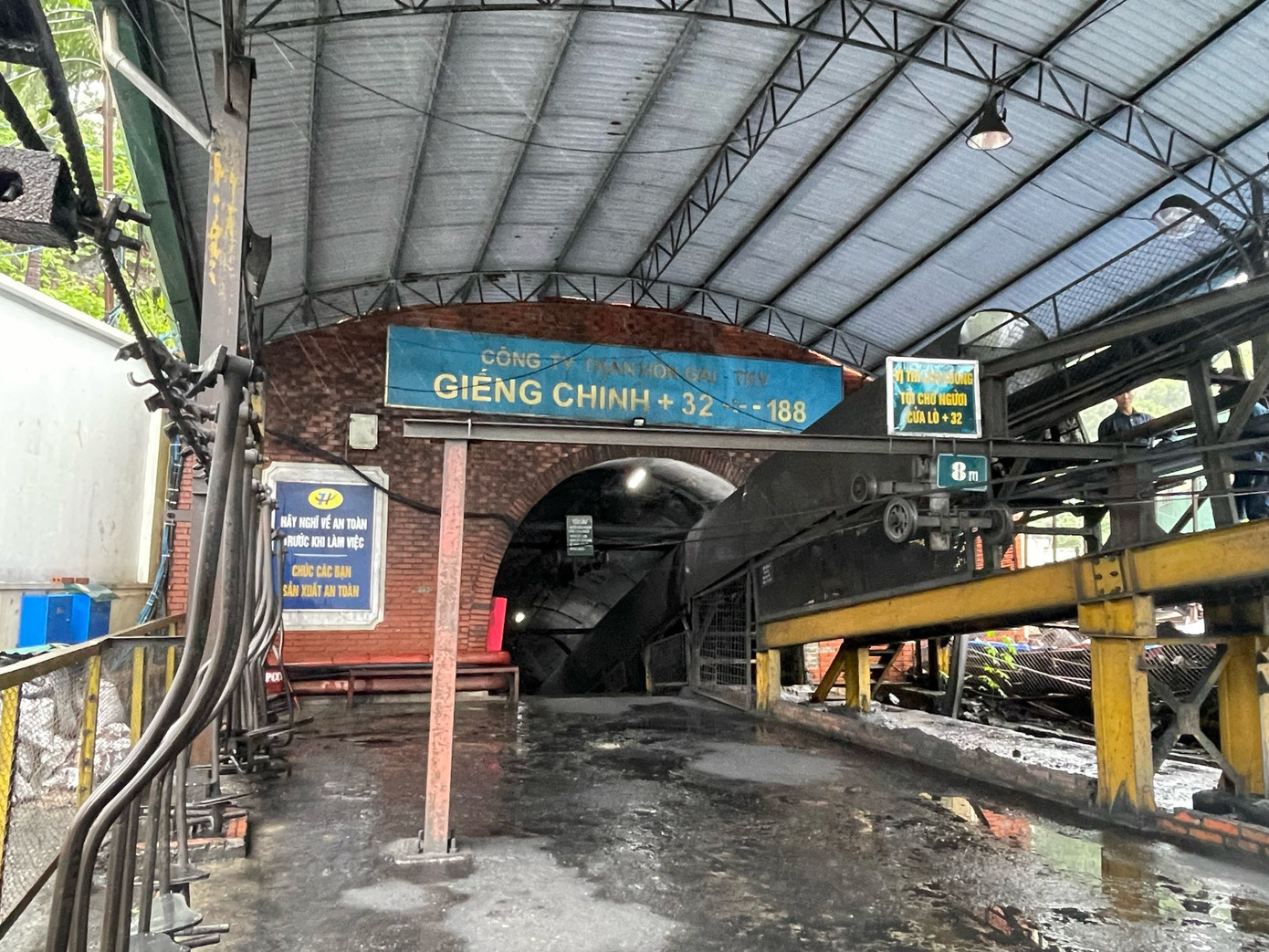 Khu vực lò giếng nơi xảy ra tai nạn thương tâm khiến 5 công nhân thiệt mạng.