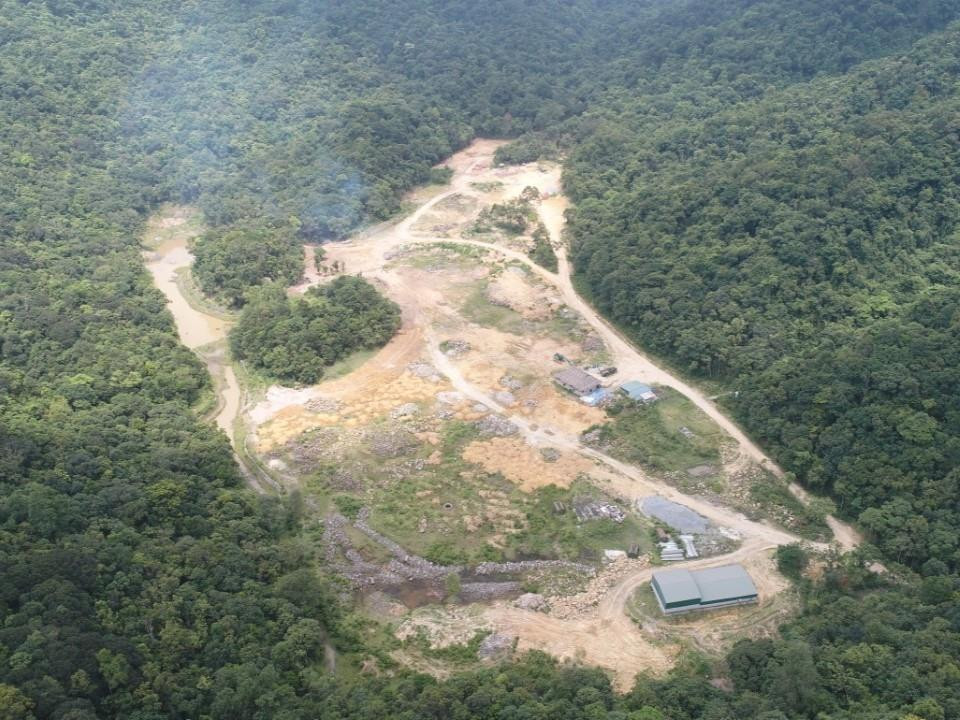 Ngày 9/12, thông tin từ UBND tỉnh Quảng Ninh cho biết, vừa ra quyết định thu hồi đất đã giao cho Công ty CP Việt Nam Tinh Hoa để thực hiện dự án Trường quay phim cổ trang Việt Nam, tại xã Thượng Yên Công (TP.Uông Bí).