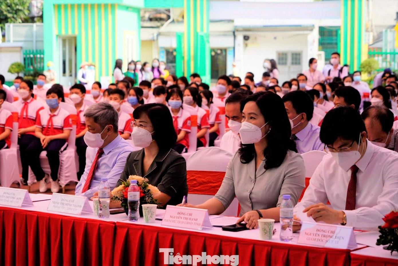 Tham dự Lễ phát động, có ông Nguyễn Trường Sơn - Thứ trưởng Bộ Y tế; bà Trịnh Thị Minh Thanh - Phó Bí thư Tỉnh ủy Quảng Ninh cùng đại diện các bộ ngành trung ương và địa phương.