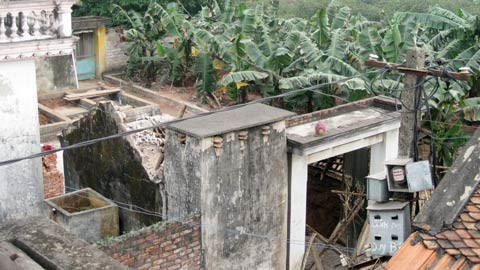 Hiện trường vụ sụt đất nhìn từ trên cao