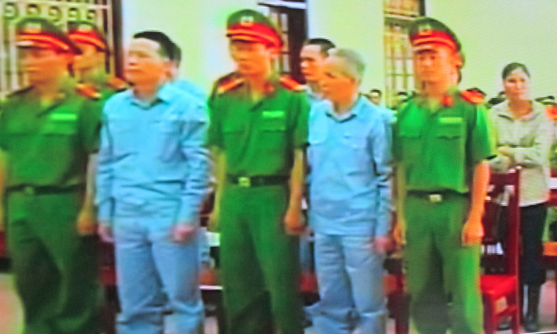 Các bị cáo tại tòa