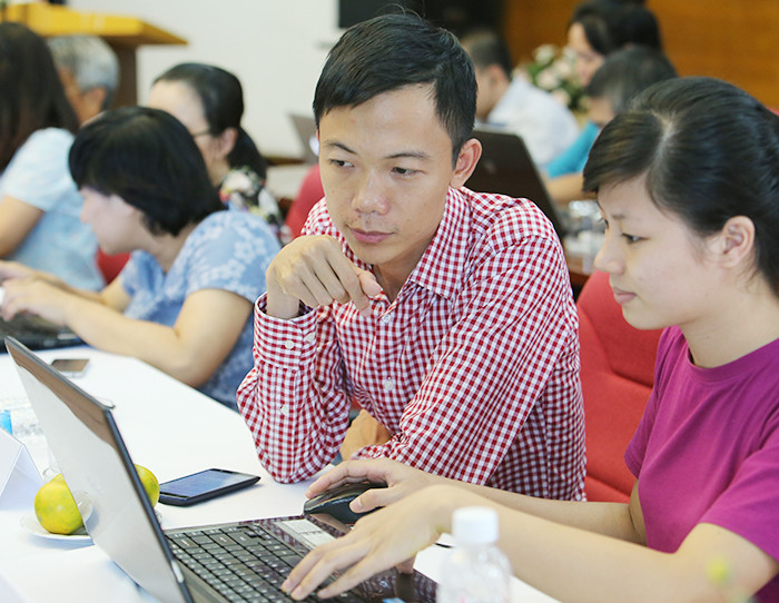 Giao lưu trực tuyến “Thu hút nhà khoa học trẻ, cách nào?” ảnh 71