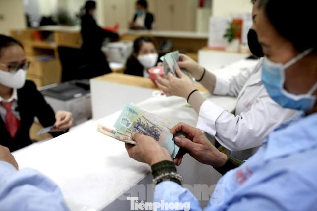 Chính phủ quyết định tăng lương tối thiểu vùng từ 1/7/2022 Chính phủ quyết định tăng lương tối thiểu vùng từ 1/7/2022