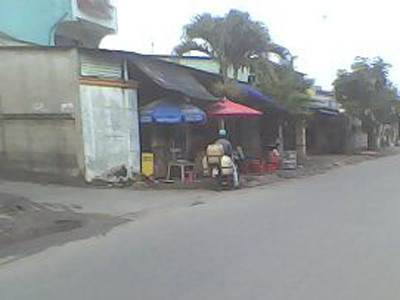 Giao xăng tại các cửa hàng xăng lẻ