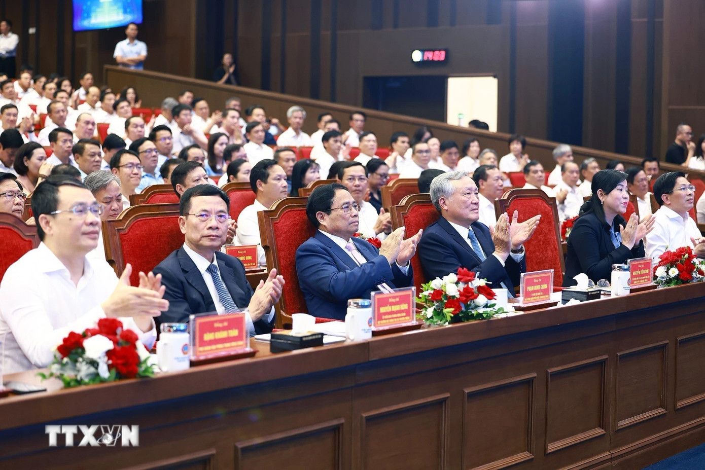 Thủ tướng Phạm Minh Chính dự Hội nghị giới thiệu mô hình chuyển đổi số thành công cấp bộ, ngành. (Ảnh: Dương Giang/TTXVN)