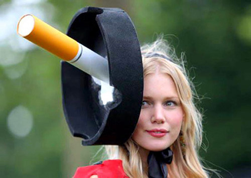 Gạt tàn thuốc chính là cảm hứng để thiết kế ra chiếc mũ này. Gạt tàn thuốc chính là cảm hứng để thiết kế ra chiếc mũ này