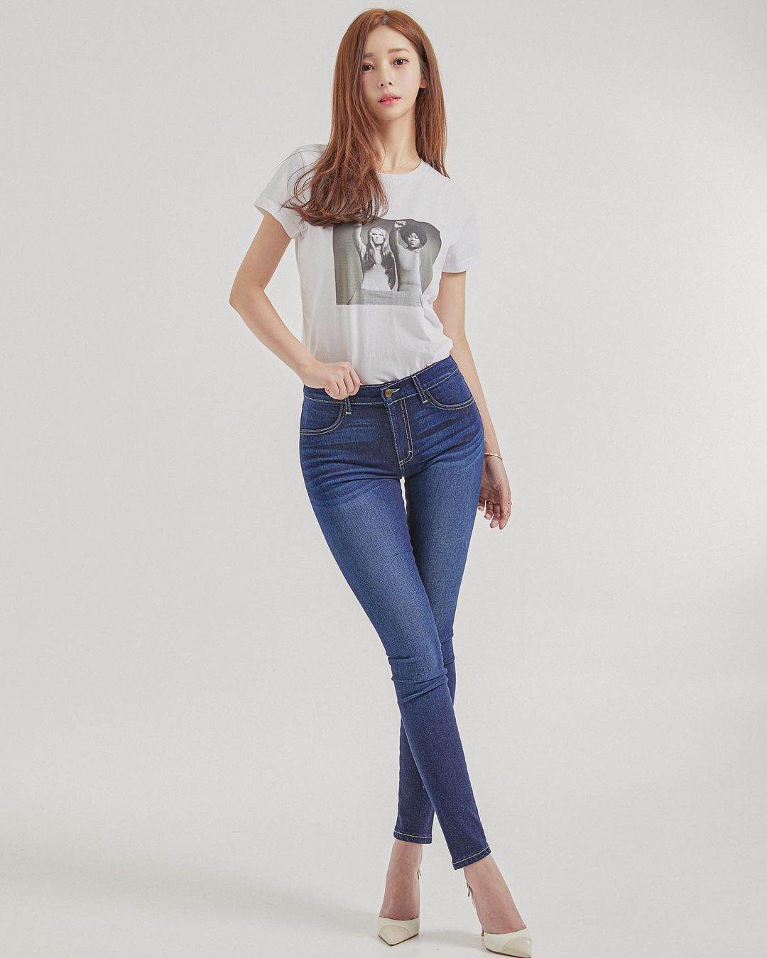 Sau khi công khai danh tính, Yaongyi nhận được nhiều lời mời đóng quảng cáo, tham gia chương trình tạp kỹ. Hiện, tài khoản Instagram của cô có hơn 1,4 triệu người theo dõi. Ảnh: IG