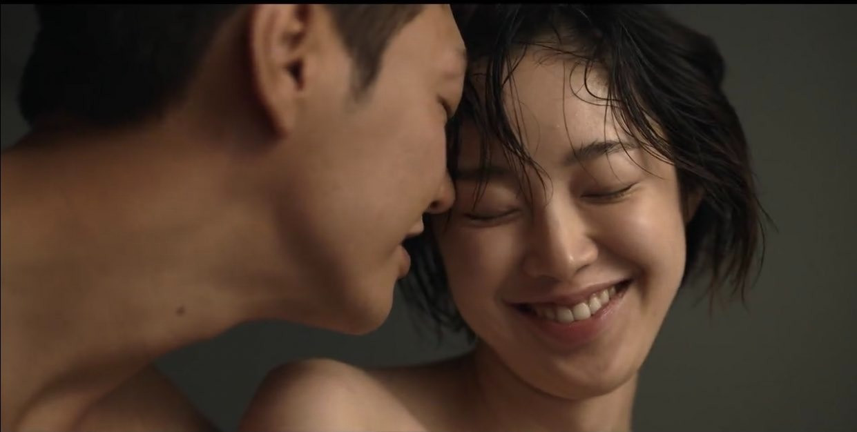 Somebody gây sốc vì ngập ngụa cảnh 18+. Ảnh: Netflix.