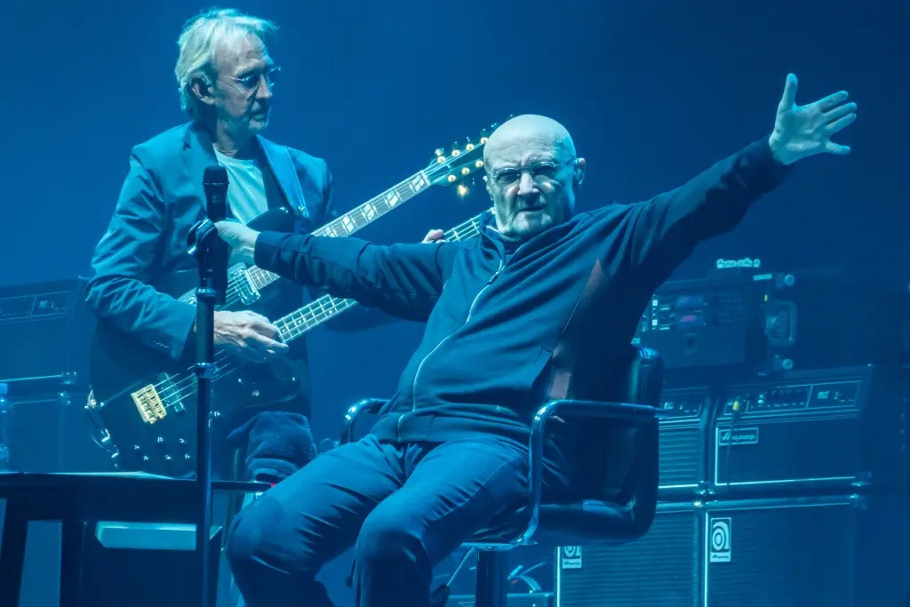 1. Genesis (230 triệu USD): Thủ lĩnh Phil Collins và nhóm nhạc của anh đã bán bản quyền một phần trong danh mục bài hát của họ cho Concord Music Group vào tháng 9/2022 với giá 300 triệu USD. Ảnh: SplashNews.com. 1. Genesis (230 triệu USD): Thủ lĩnh Phil Collins và nhóm nhạc của anh đã bán bản quyền một phần trong danh mục bài hát của họ cho Concord Music Group vào tháng 9/2022 với giá 300 triệu USD. Ảnh: SplashNews.com.