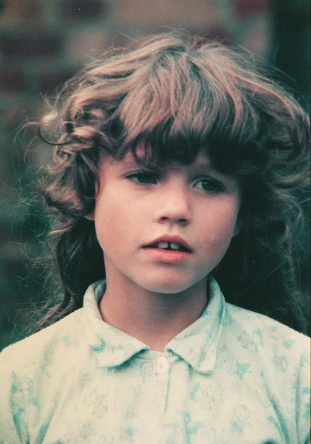 Katie Price lúc bé.