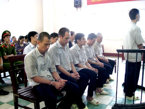 Các bị cáo trong phiên tòa sáng nay