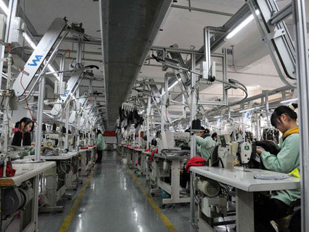 Trung Quốc là nước xuất khẩu hàng may mặc lớn nhất thế giới